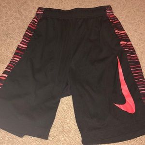 Youth Large Nike Basketball Shorts